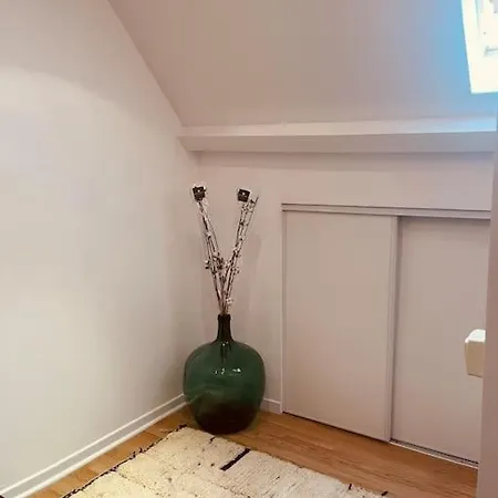 Appartement Lovely 4th Floor - 1 *