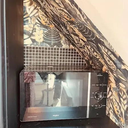 Lovely 4th Floor - 1 Apartamento *